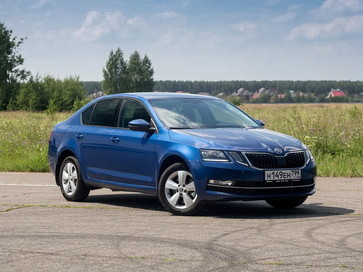 Skoda Octavia III (A7) Рестайлинг Лифтбек — сүрөт 14