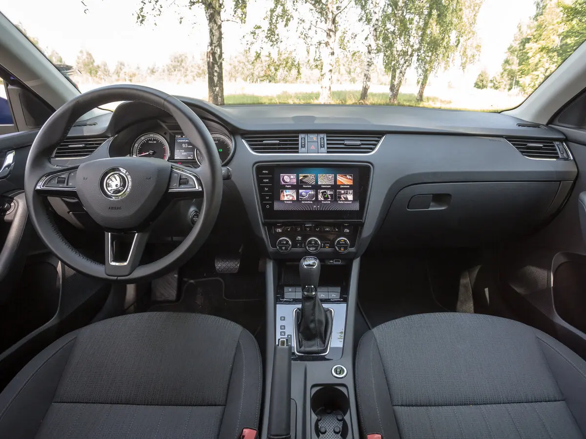 Skoda Octavia III (A7) Рестайлинг Лифтбек — сүрөт 19