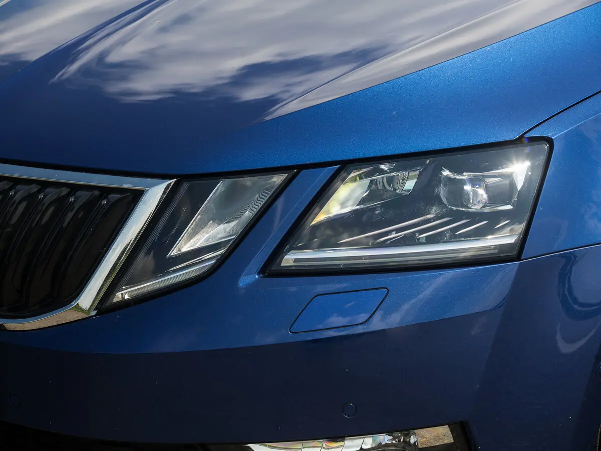 Skoda Octavia III (A7) Рестайлинг Лифтбек — сүрөт 25