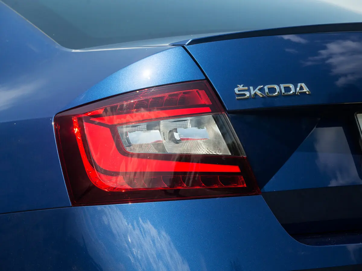 Skoda Octavia III (A7) Рестайлинг Лифтбек — сүрөт 26
