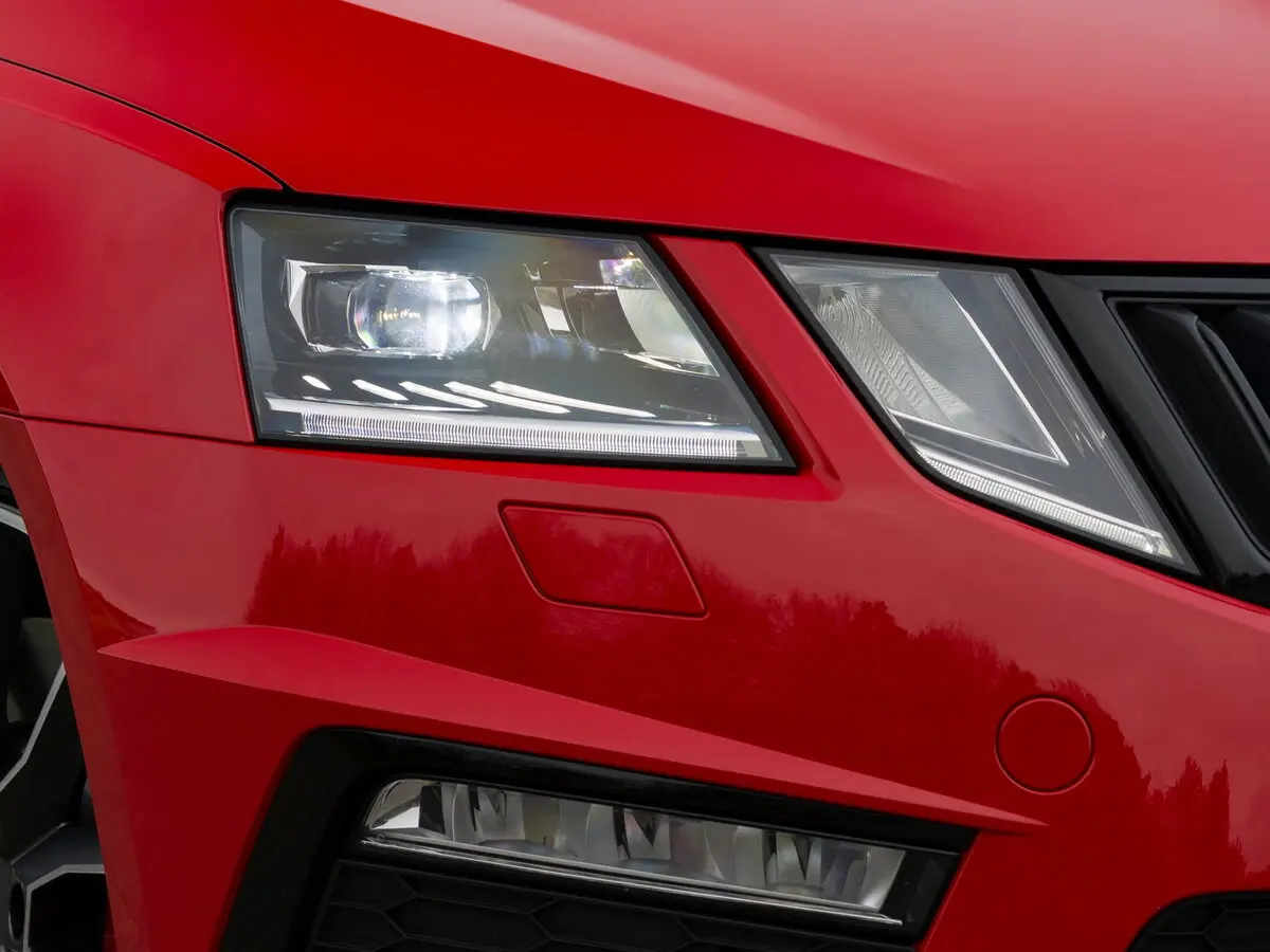 Skoda Octavia RS III Рестайлинг Лифтбек — сүрөт 13