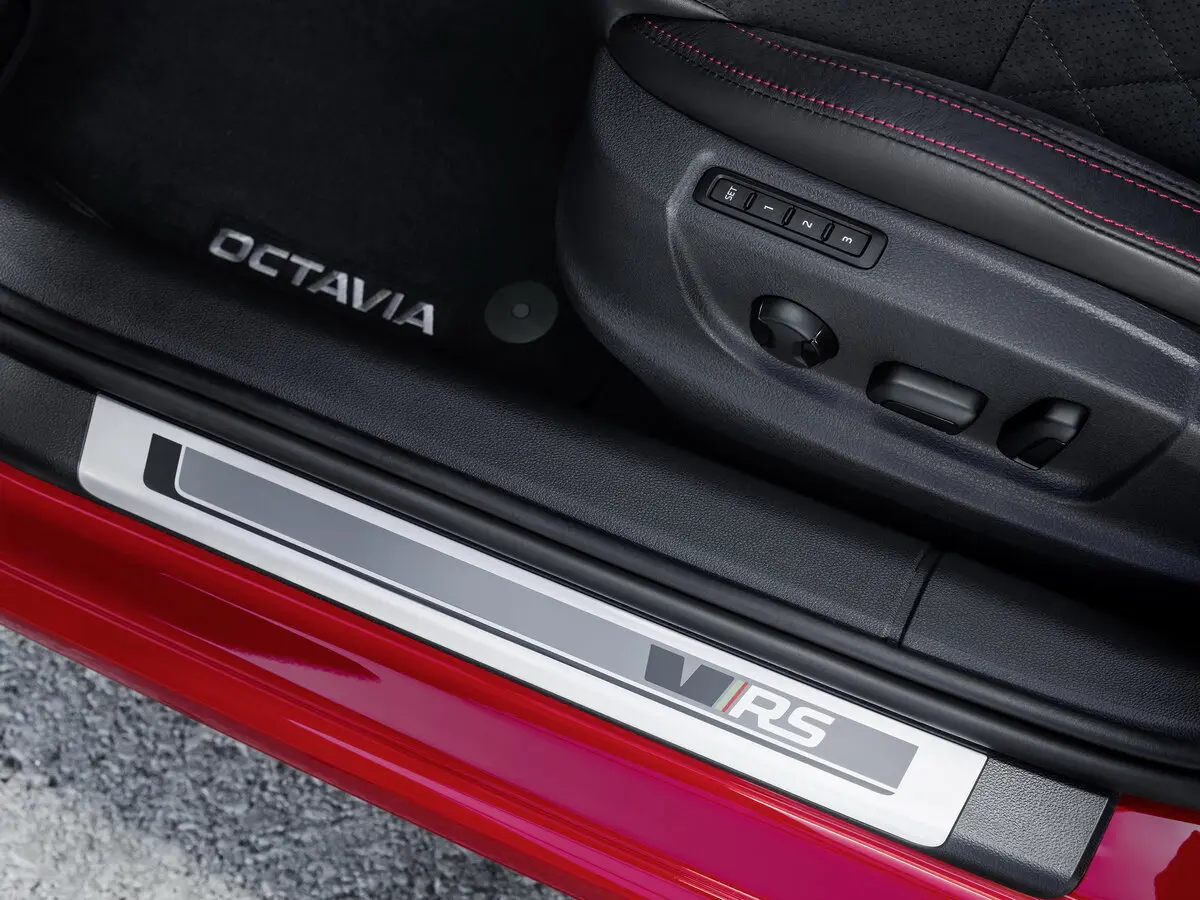 Skoda Octavia RS III Рестайлинг Лифтбек — сүрөт 14