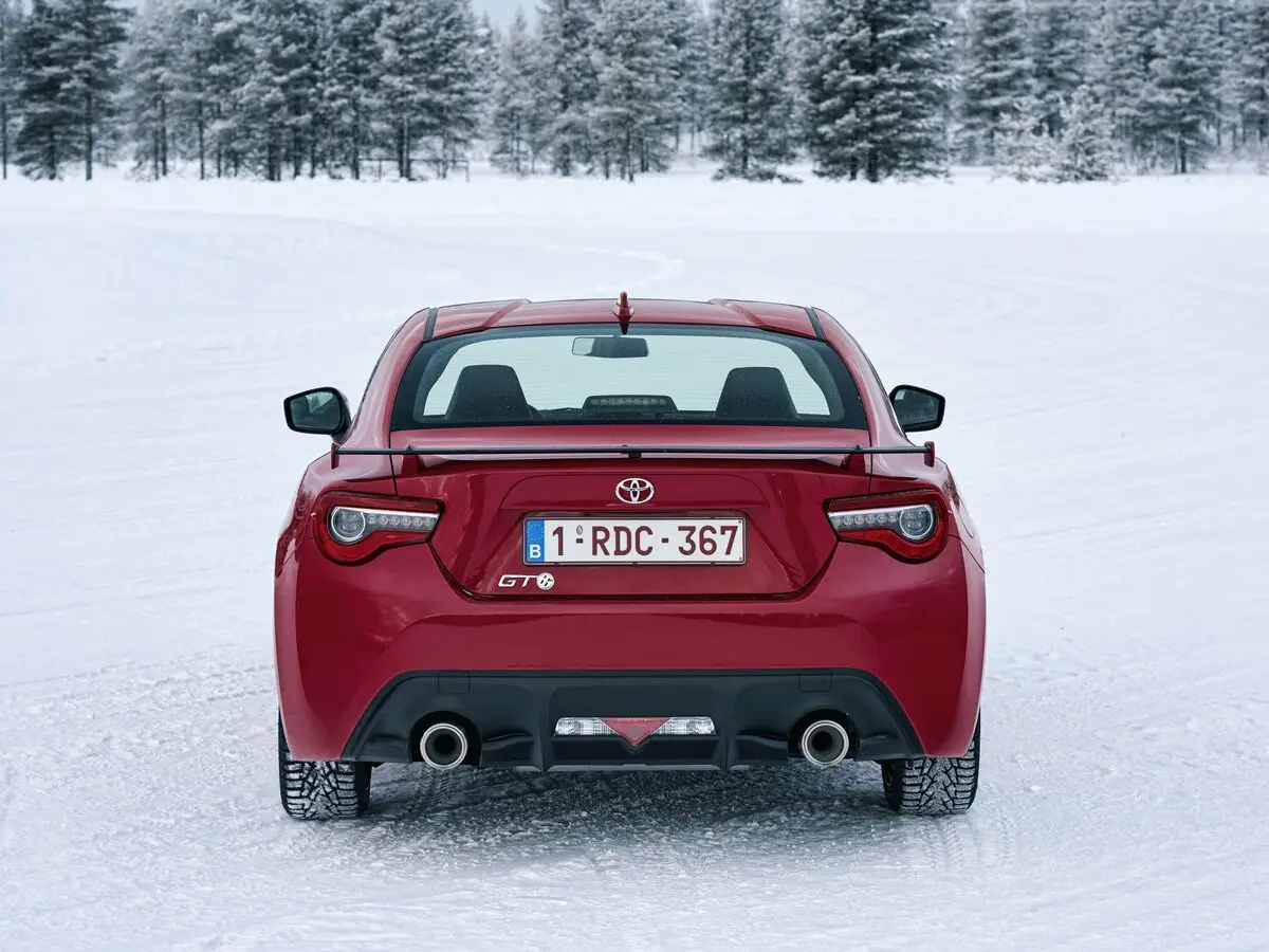 Toyota GT86 I Рестайлинг Купе — фото 4