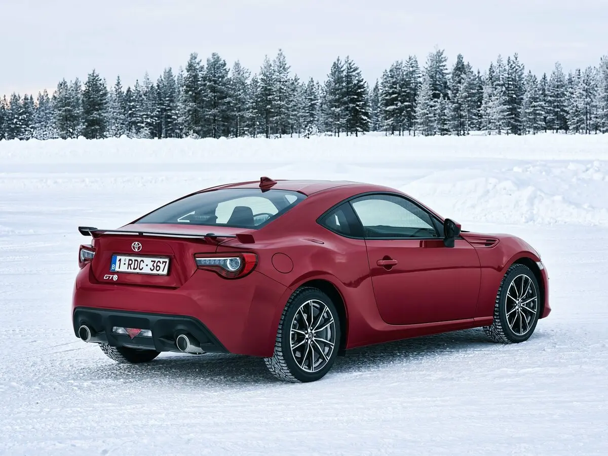 Toyota GT86 I Рестайлинг Купе — фото 5
