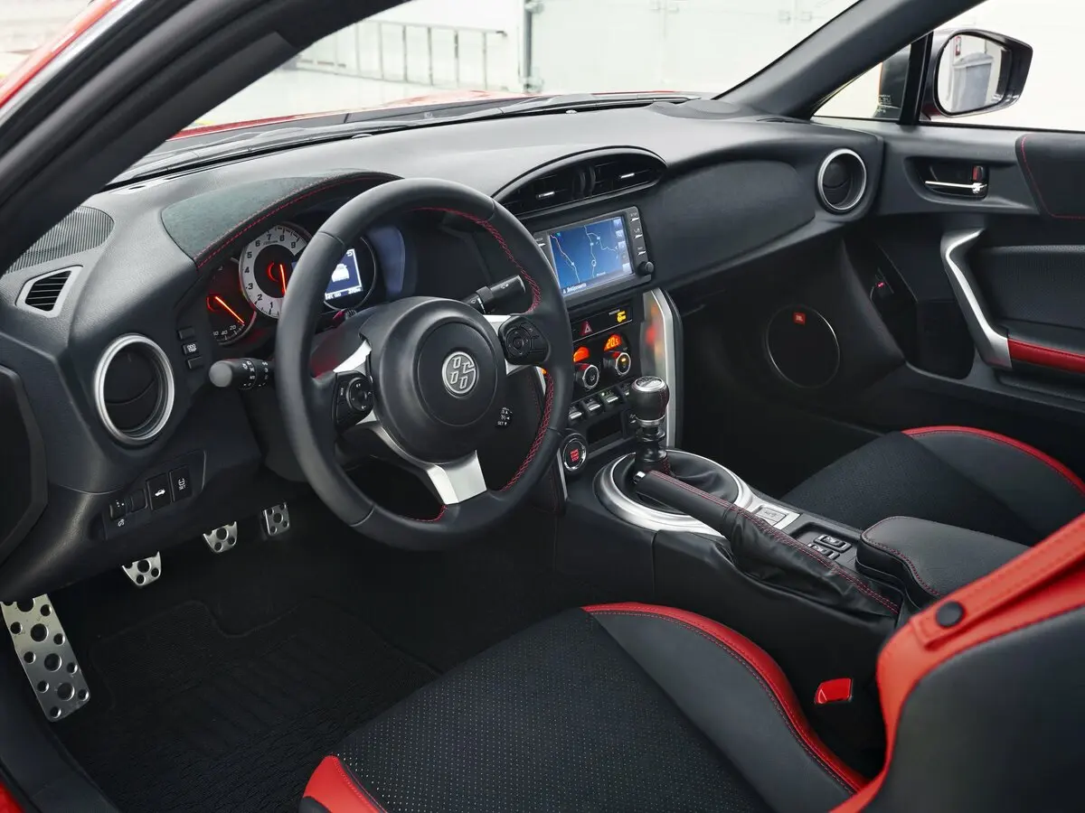 Toyota GT86 I Рестайлинг Купе — фото 7