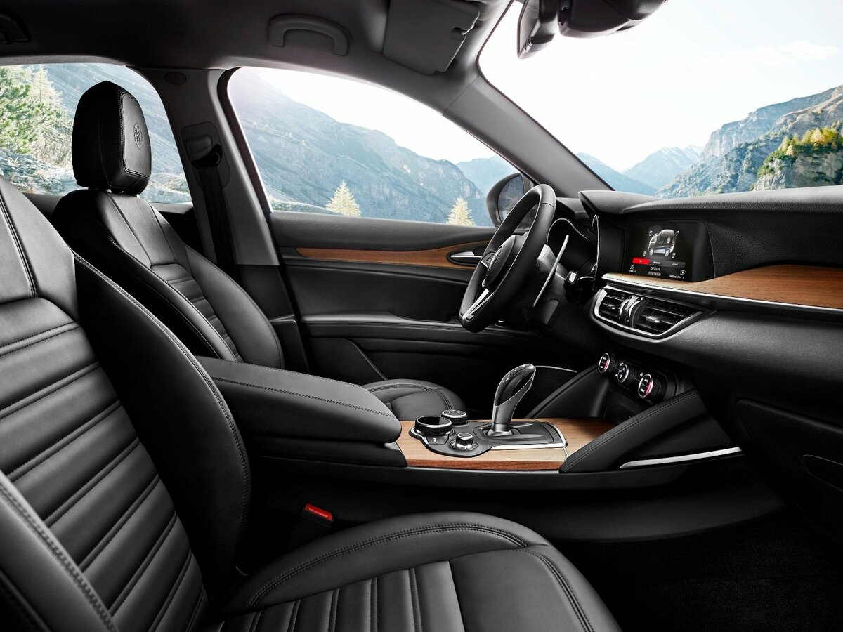 Alfa Romeo Stelvio I Внедорожник 5 дв.