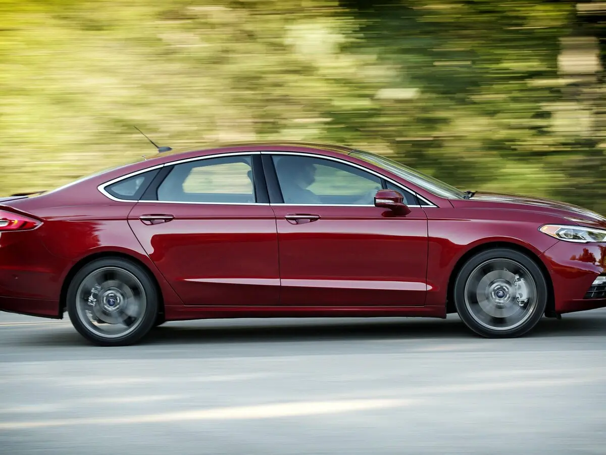 Ford Fusion (North America) II Рестайлинг Седан — сүрөт 2