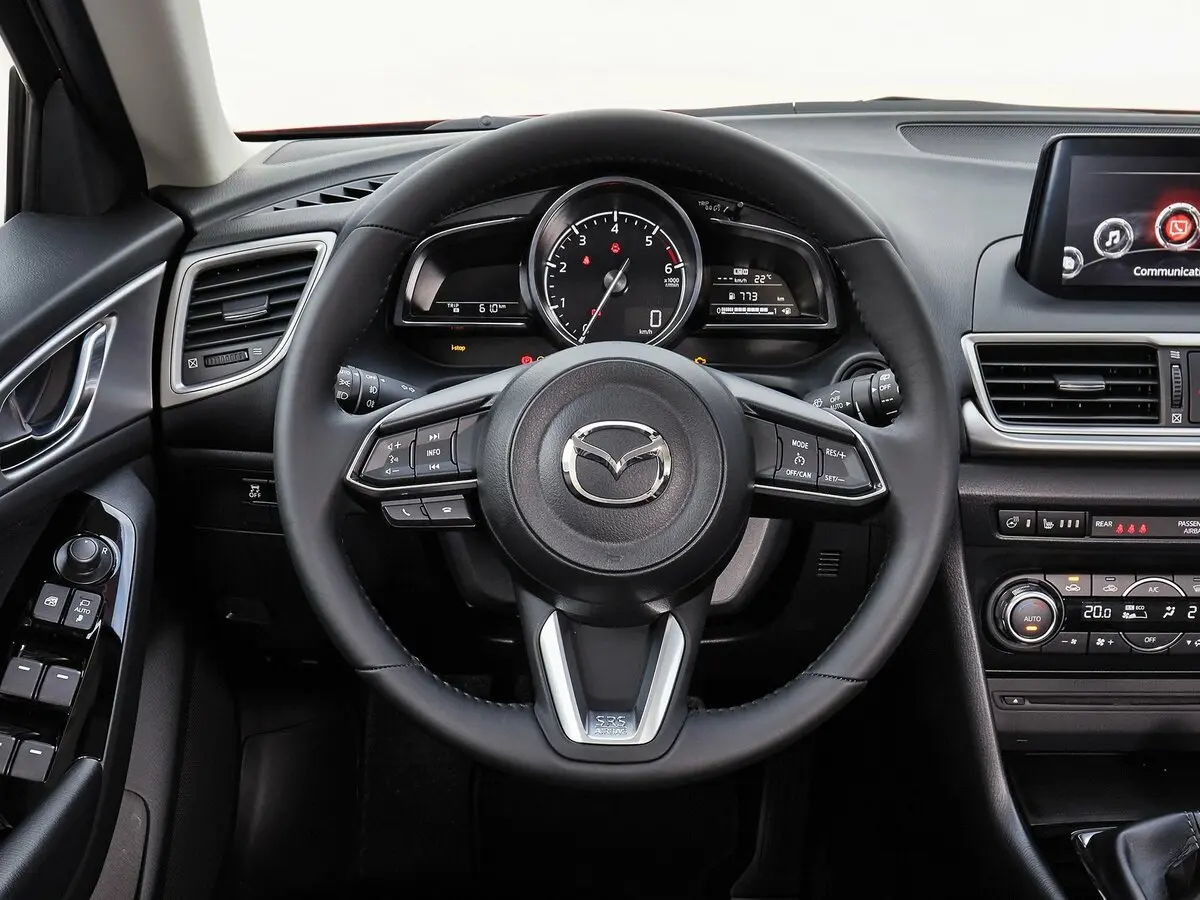 Mazda 3 III (BM) Рестайлинг Хэтчбек 5 дв. — фото 10