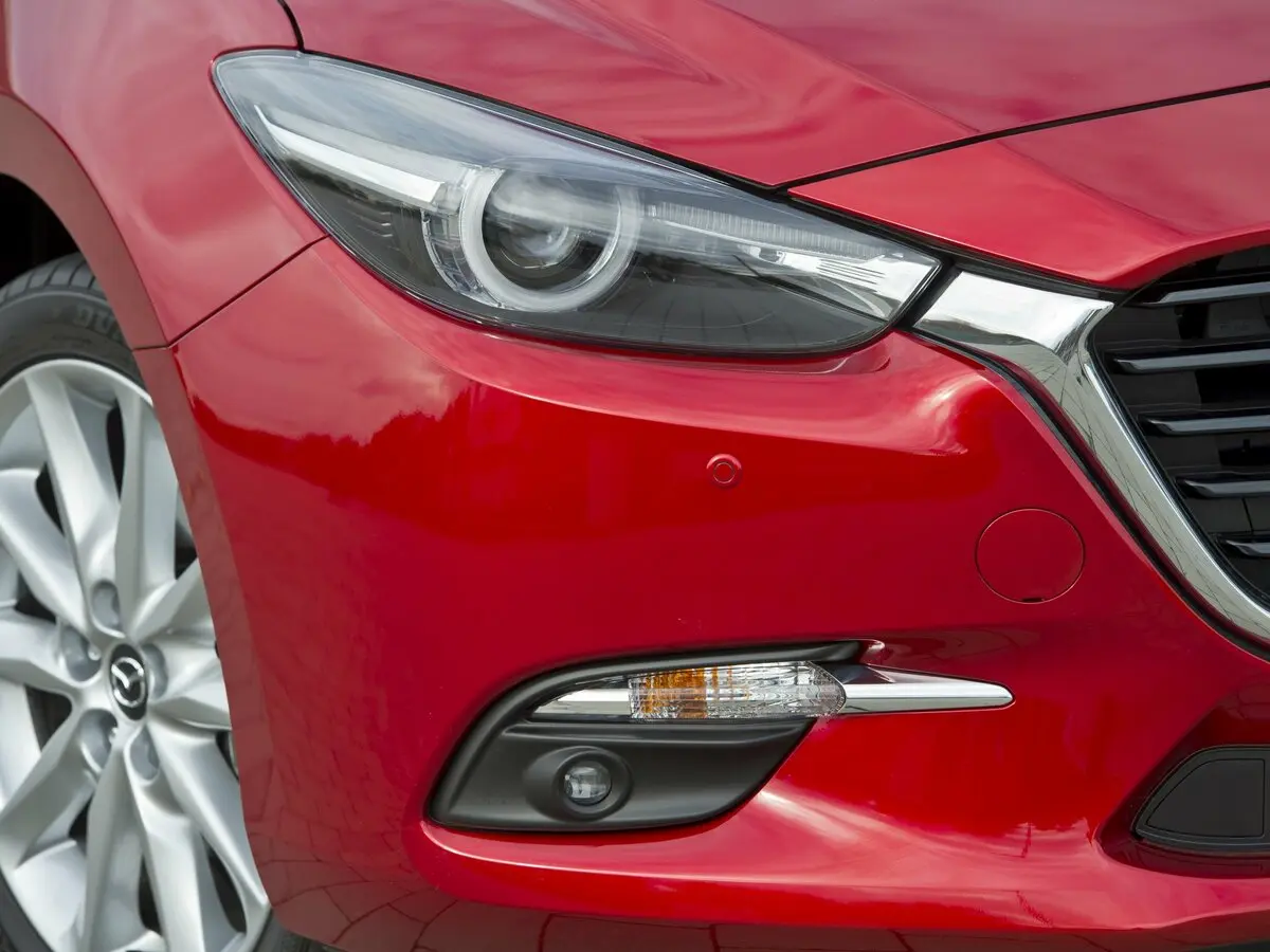 Mazda 3 III (BM) Рестайлинг Хэтчбек 5 дв. — фото 14
