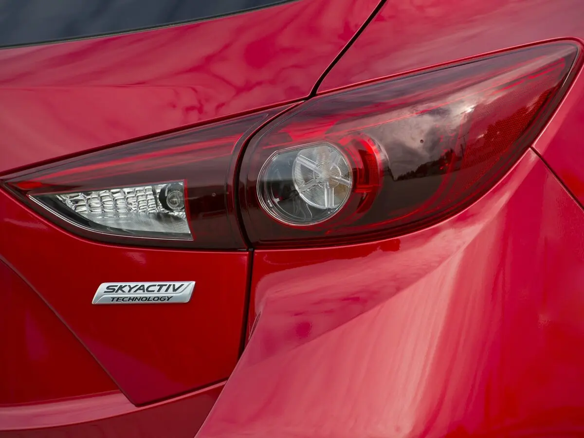Mazda 3 III (BM) Рестайлинг Хэтчбек 5 дв. — фото 15