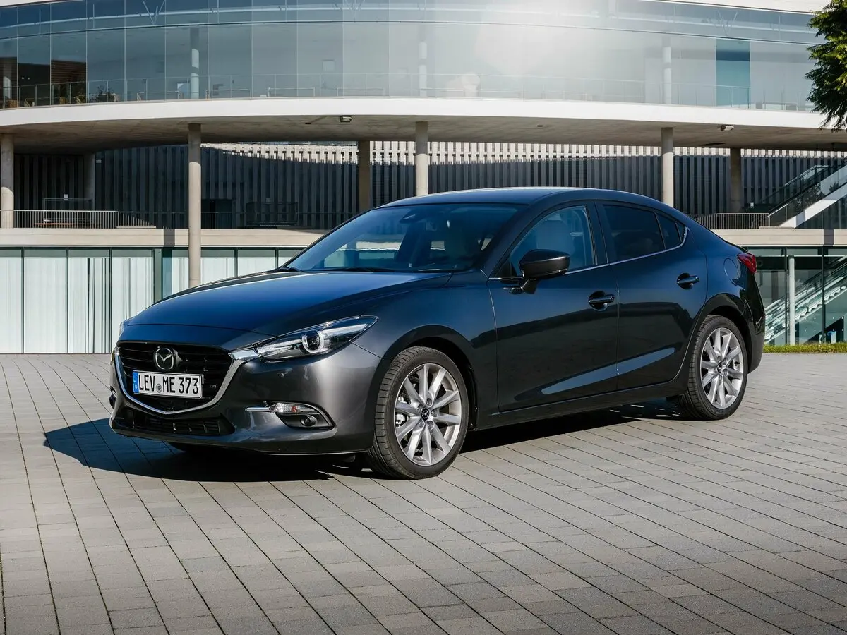 Mazda 3 III (BM) Рестайлинг Седан
