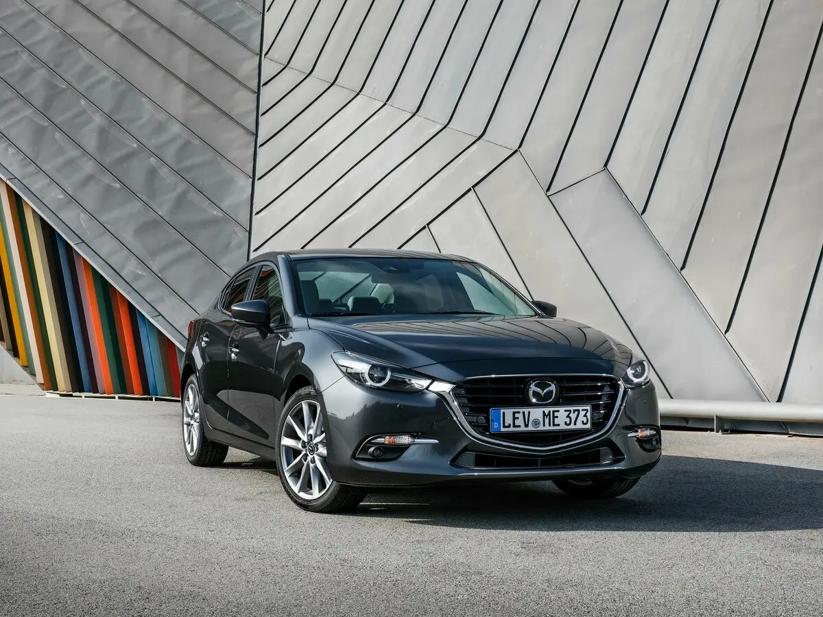 Mazda 3 III (BM) Рестайлинг Седан — фото 3