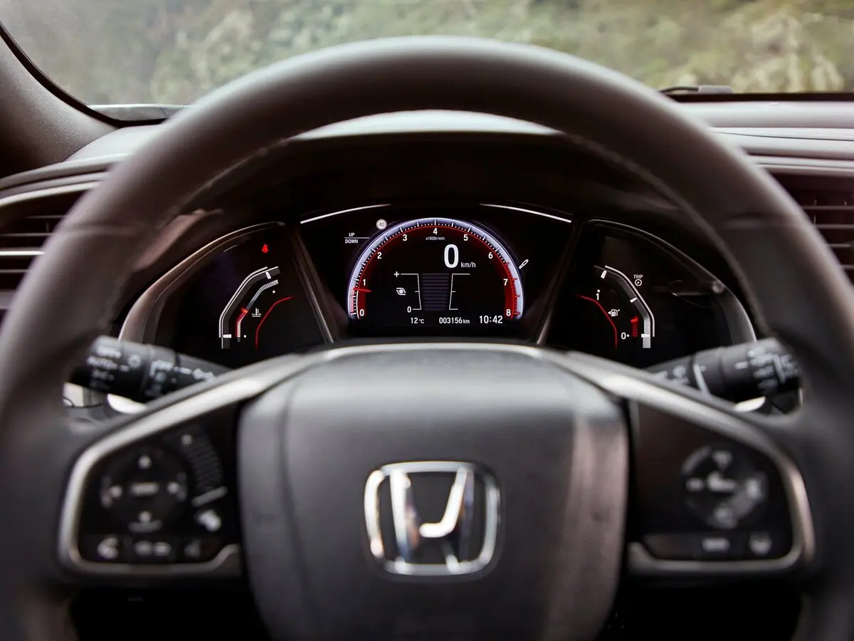 Honda Civic X Хэтчбек 5 дв. — фото 7