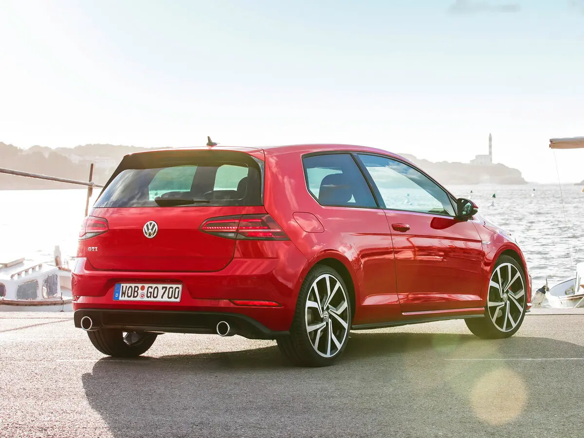 Volkswagen Golf GTI VII Рестайлинг Хэтчбек 3 дв. — сүрөт 5