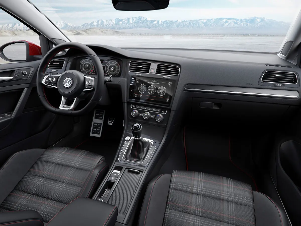 Volkswagen Golf GTI VII Рестайлинг Хэтчбек 3 дв. — сүрөт 7