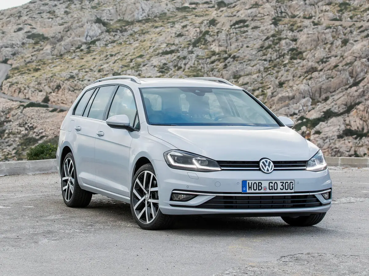 Volkswagen Golf VII Рестайлинг Универсал 5 дв. — фото 4