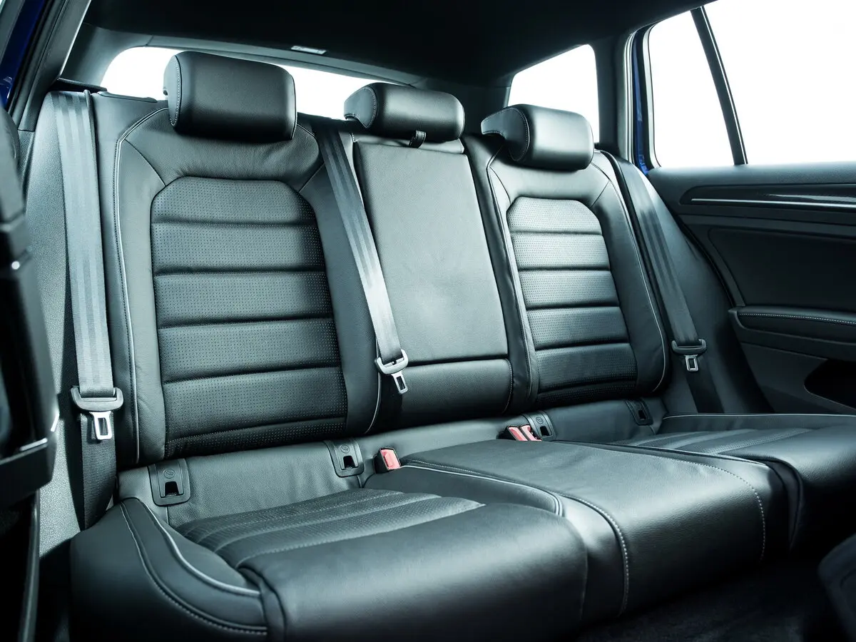 Volkswagen Golf R VII Рестайлинг Универсал 5 дв. — сүрөт 8