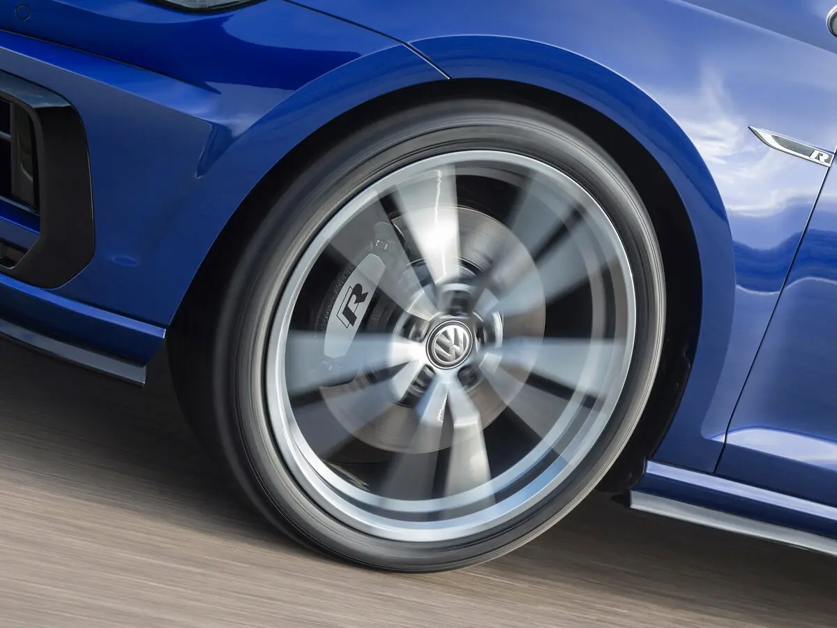 Volkswagen Golf R VII Рестайлинг Универсал 5 дв. — сүрөт 14