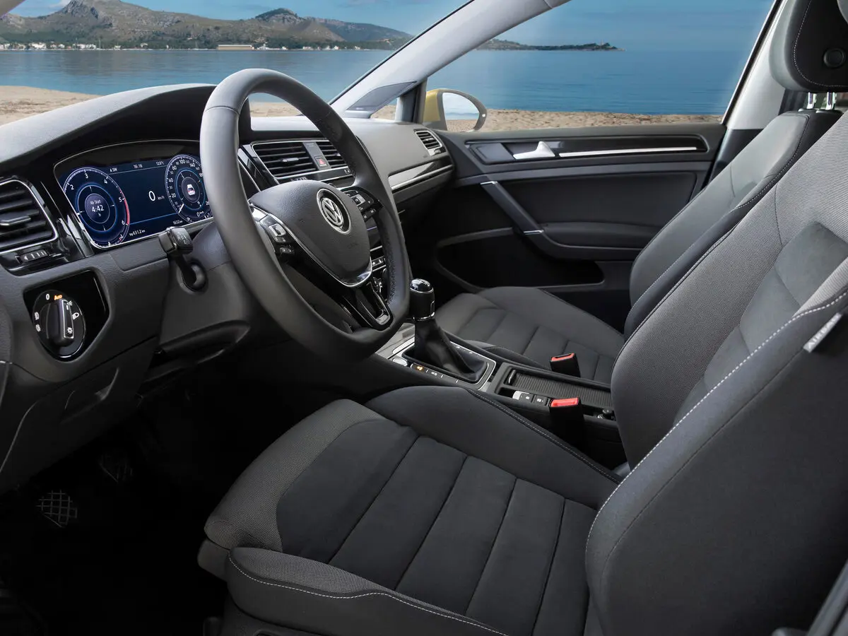 Volkswagen Golf VII Рестайлинг Универсал 5 дв. Alltrack — фото 8