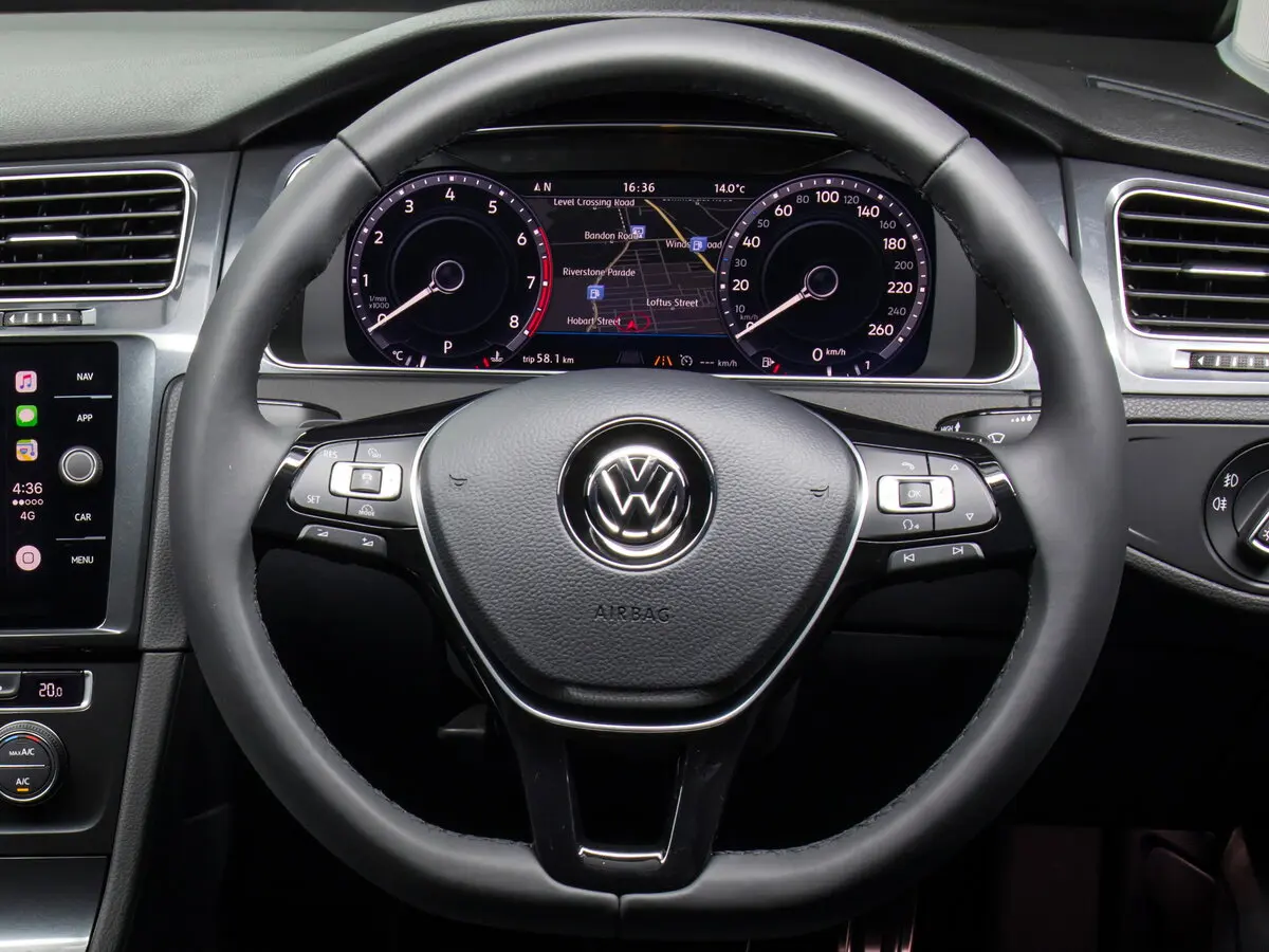 Volkswagen Golf VII Рестайлинг Универсал 5 дв. Alltrack — фото 10