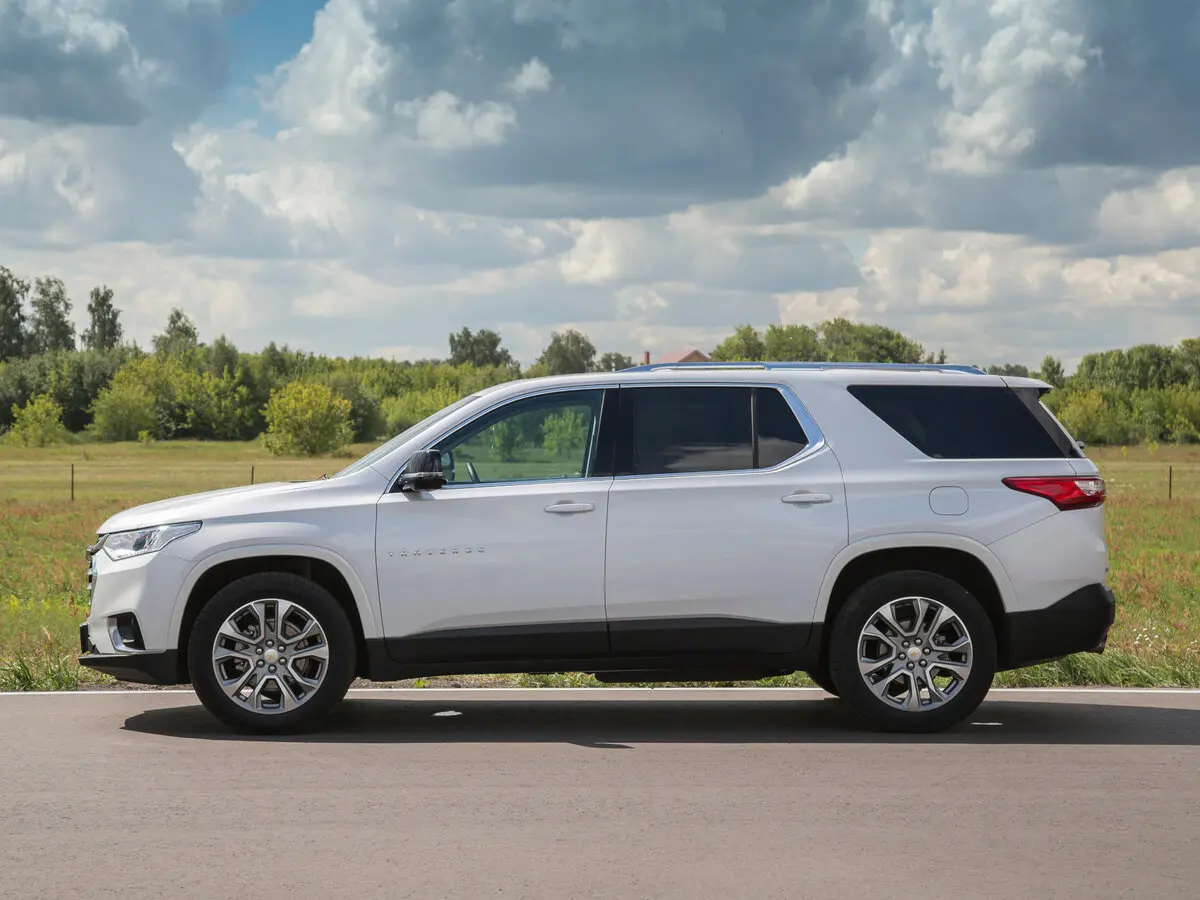 Chevrolet Traverse II Внедорожник 5 дв. — 照片 19