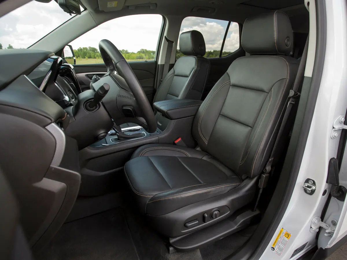 Chevrolet Traverse II Внедорожник 5 дв. — 照片 25