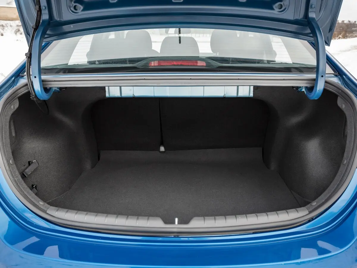 Hyundai Solaris II Седан — сүрөт 17