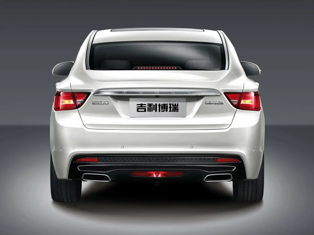Geely Emgrand GT 2015 – 2020 Седан — photo 4