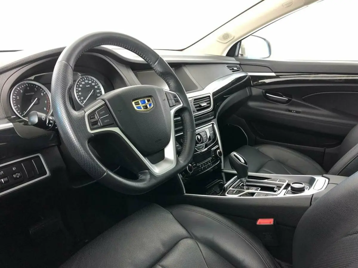 Geely Emgrand GT 2015 – 2020 Седан — photo 7
