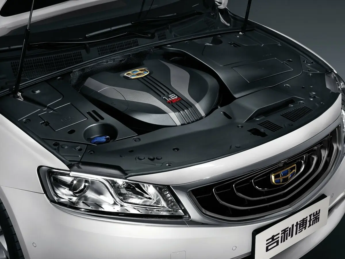 Geely Emgrand GT 2015 – 2020 Седан — photo 15