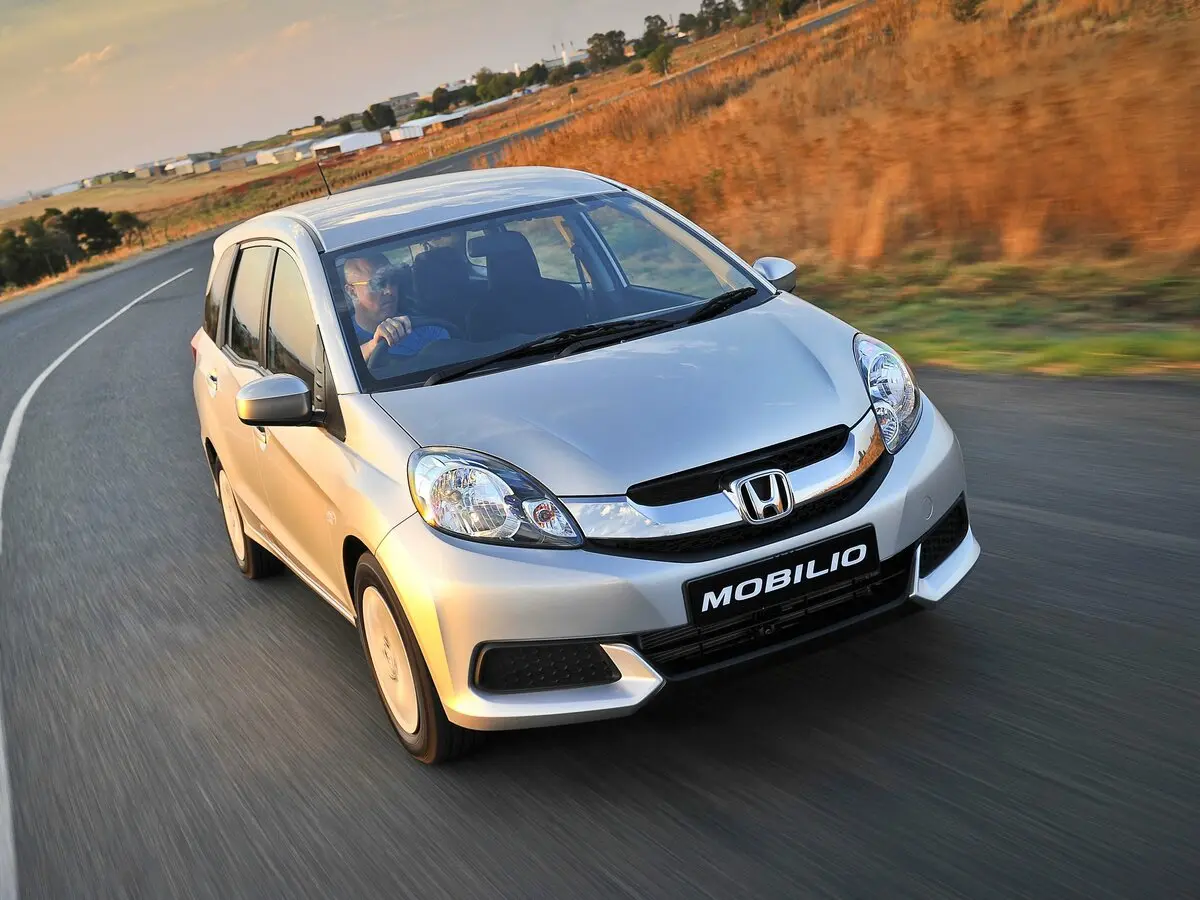 Honda Mobilio II Компактвэн — сүрөт 3