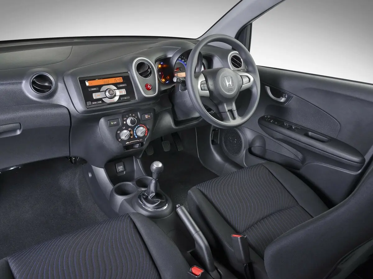 Honda Mobilio II Компактвэн — сүрөт 7