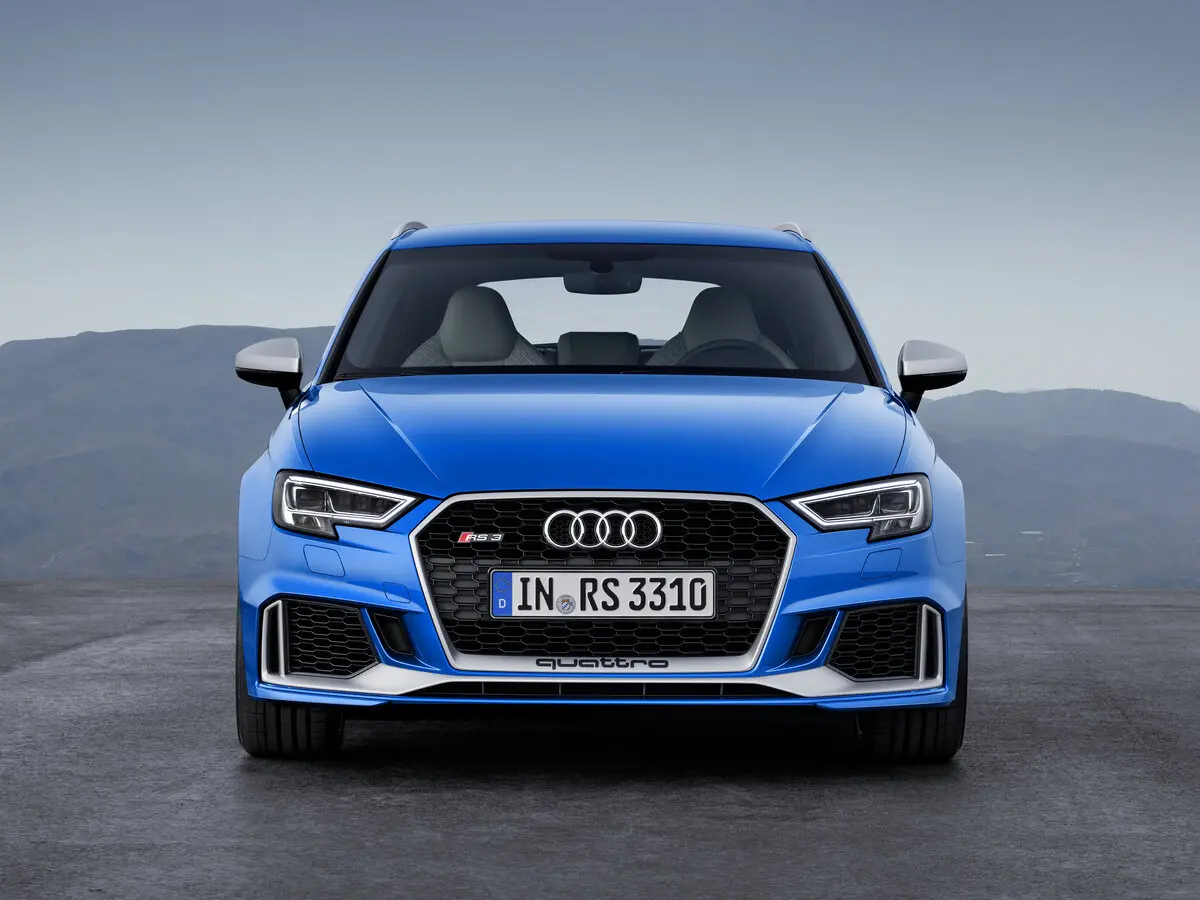 Audi RS 3 II (8V) Рестайлинг Хэтчбек 5 дв. Sportback — 照片 3