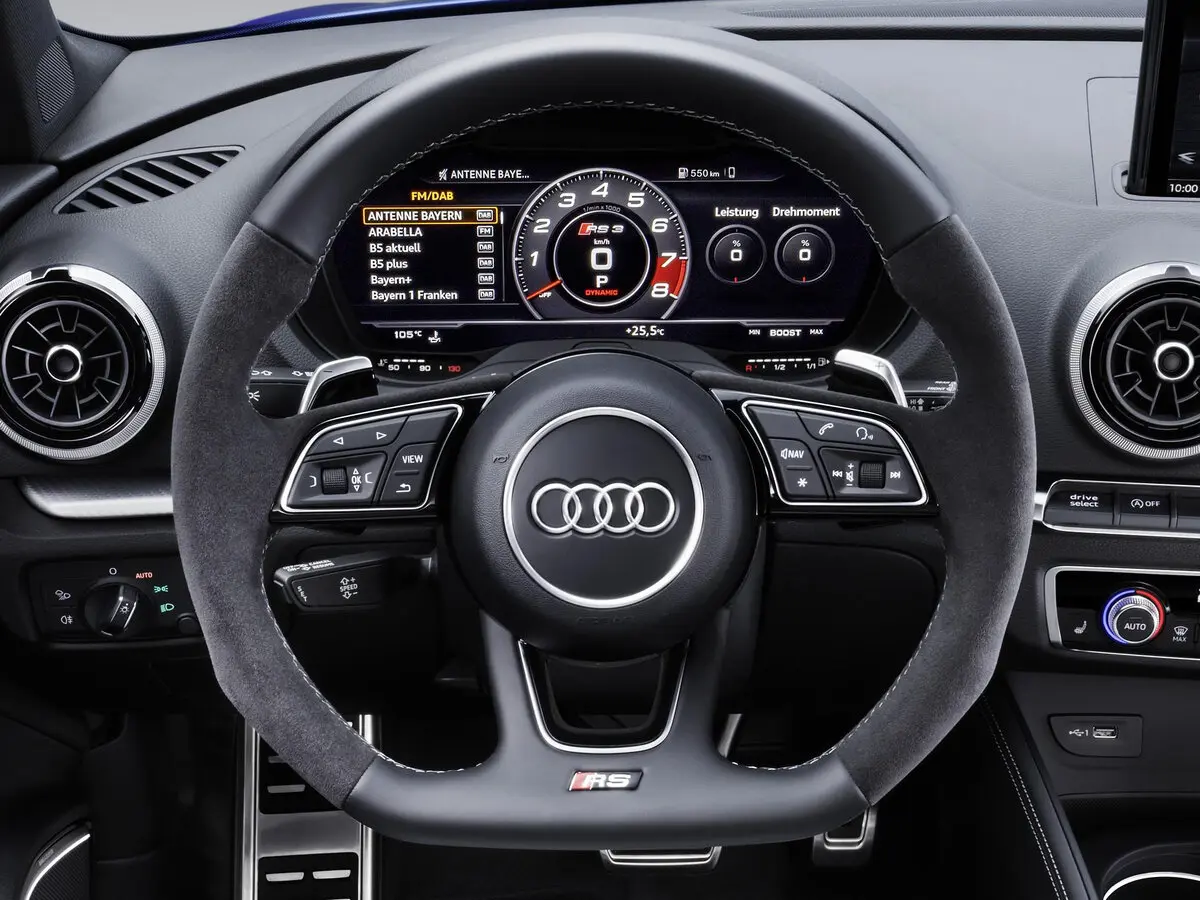 Audi RS 3 II (8V) Рестайлинг Хэтчбек 5 дв. Sportback — 照片 9