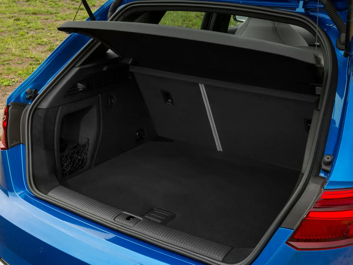 Audi RS 3 II (8V) Рестайлинг Хэтчбек 5 дв. Sportback — 照片 11
