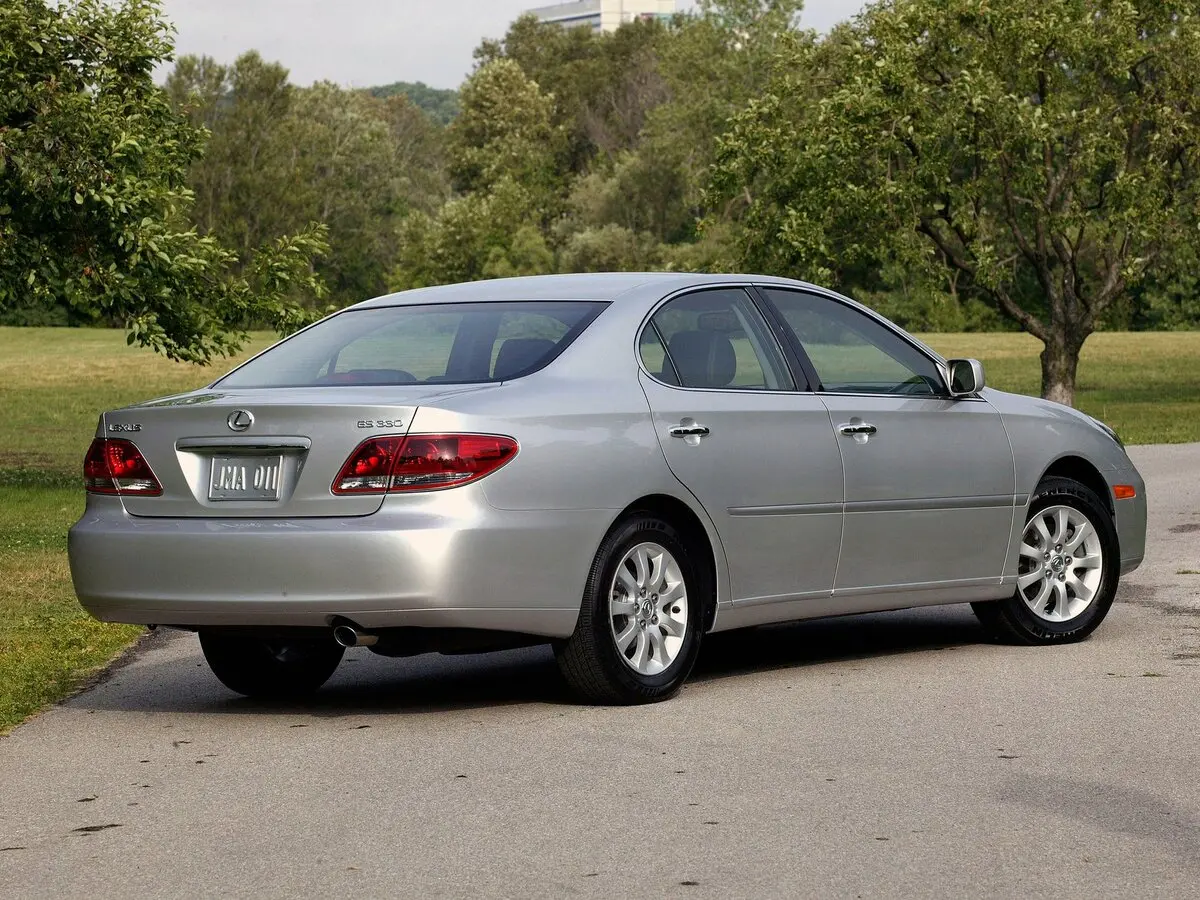 Lexus ES IV Рестайлинг Седан — фото 5