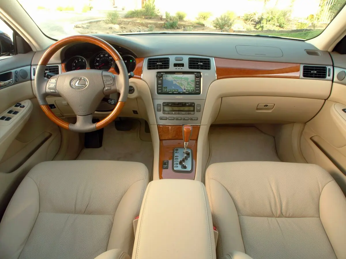 Lexus ES IV Рестайлинг Седан — фото 6