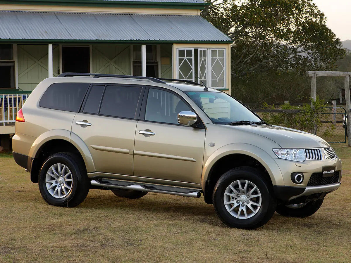 Mitsubishi Challenger II Внедорожник 5 дв. — сүрөт 2
