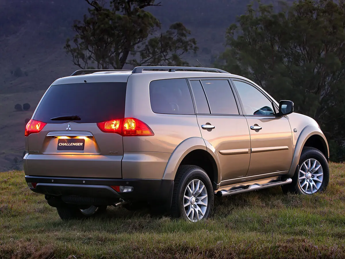 Mitsubishi Challenger II Внедорожник 5 дв. — сүрөт 4