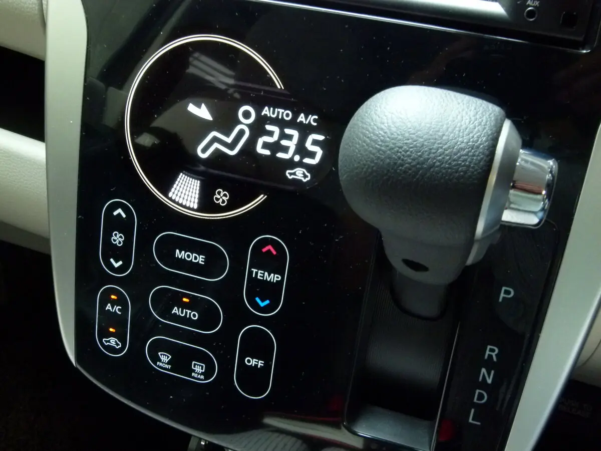 Mitsubishi eK Wagon III Хэтчбек 5 дв. — сүрөт 8