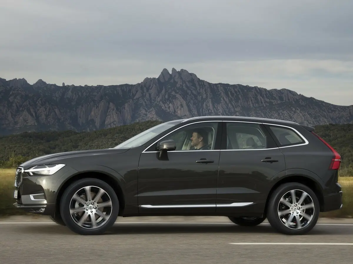 Volvo XC60 II Внедорожник 5 дв. — сүрөт 2