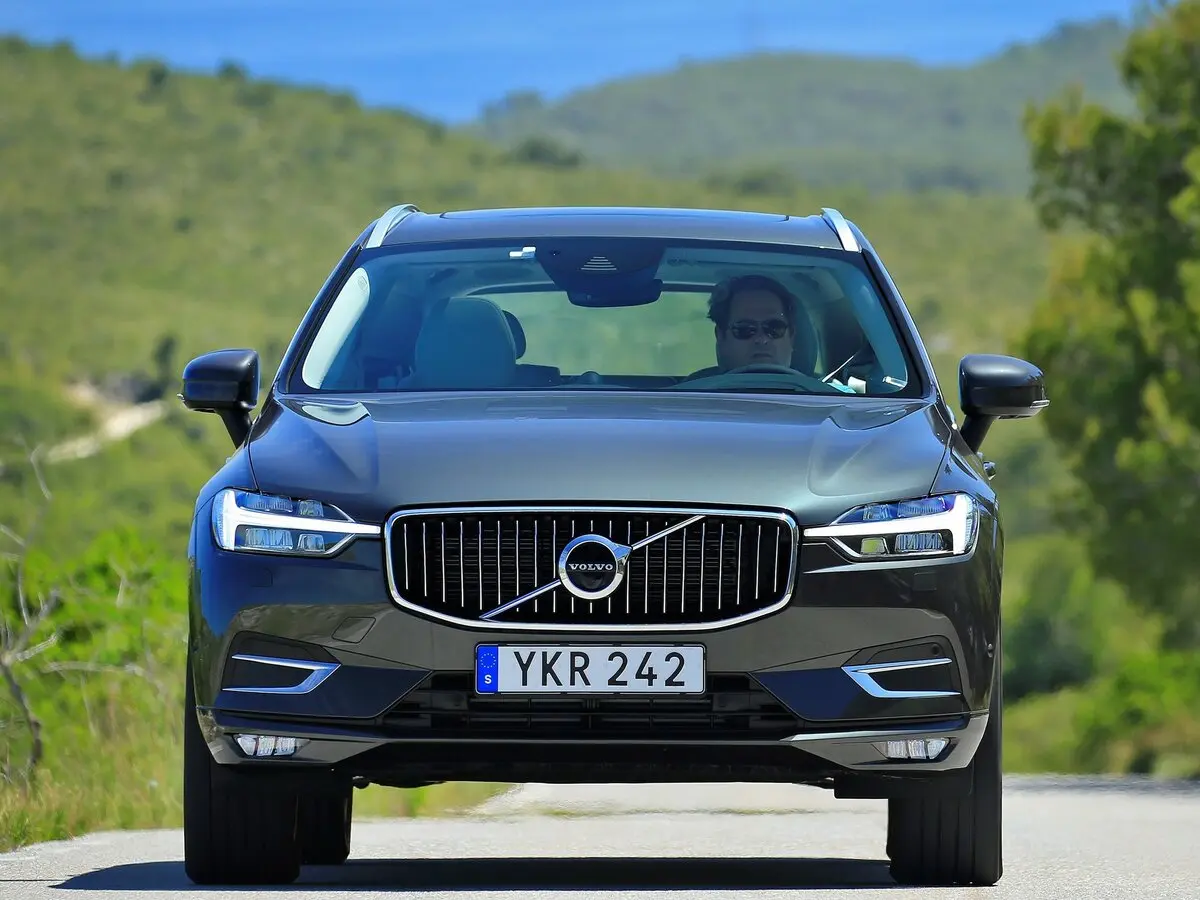 Volvo XC60 II Внедорожник 5 дв. — сүрөт 3