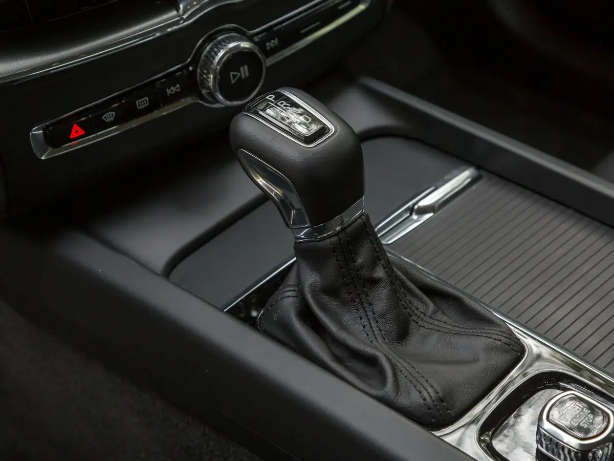Volvo XC60 II Внедорожник 5 дв. — сүрөт 34