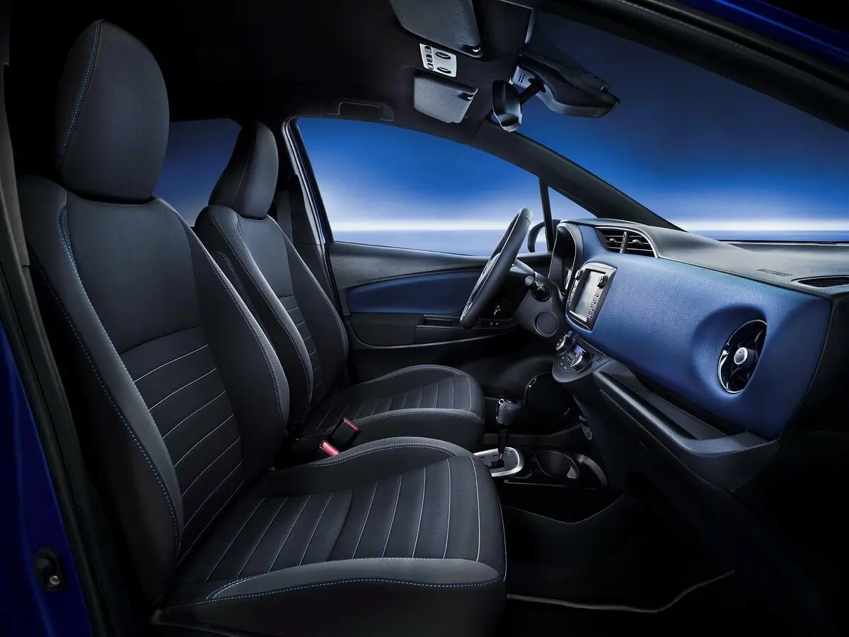 Toyota Yaris III Рестайлинг 2 Хэтчбек 5 дв. — сүрөт 6