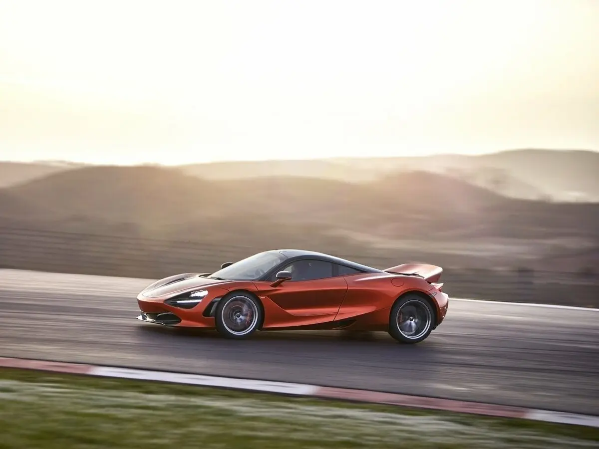 McLaren 720S 2017 – 2023 Купе — photo 2