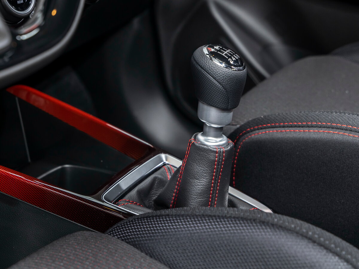 Suzuki Swift V Хэтчбек 5 дв. — фото 12