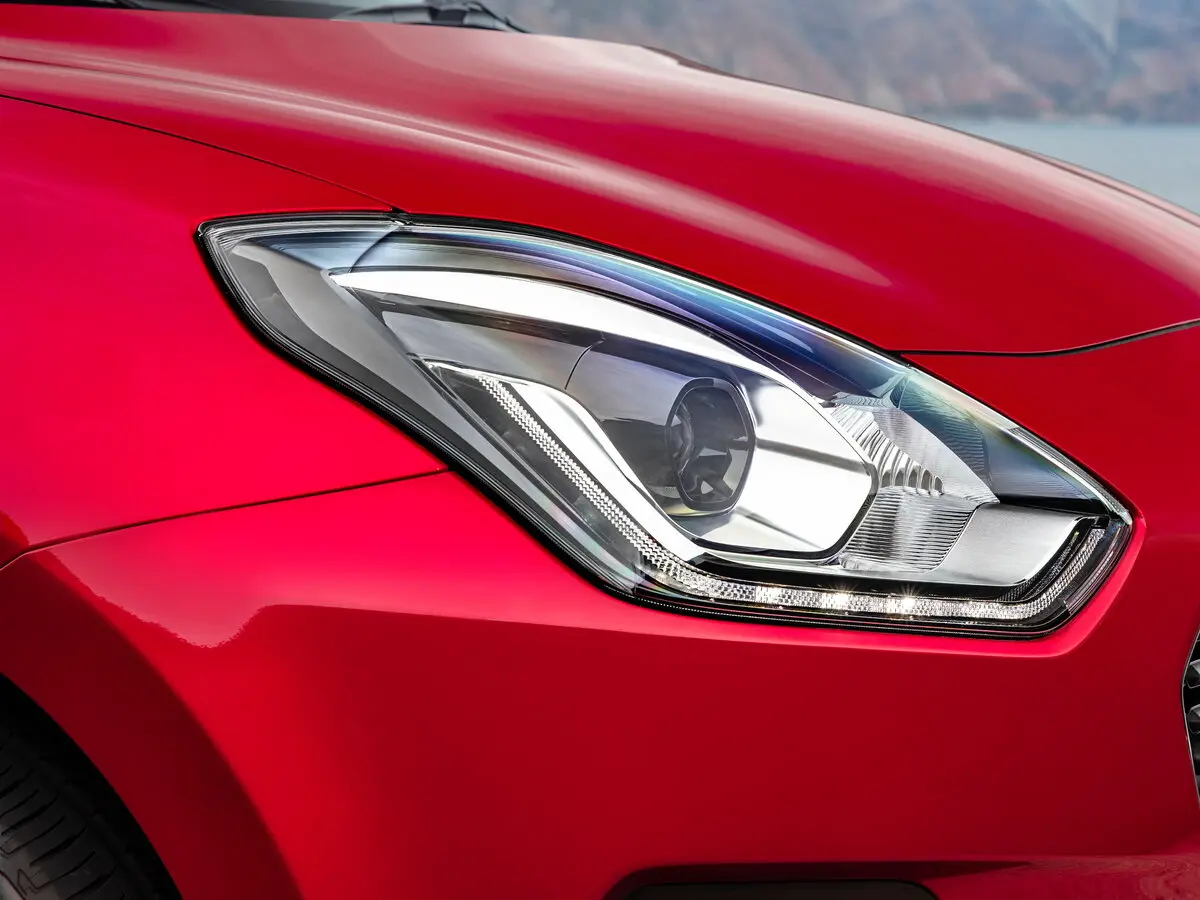 Suzuki Swift V Хэтчбек 5 дв. — photo 14