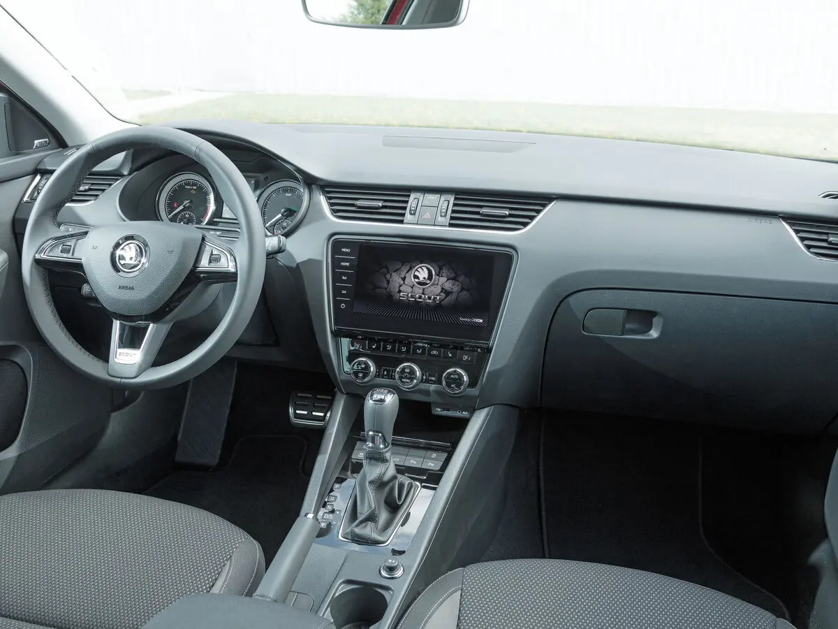 Skoda Octavia III (A7) Рестайлинг Универсал 5 дв. Scout — сүрөт 7