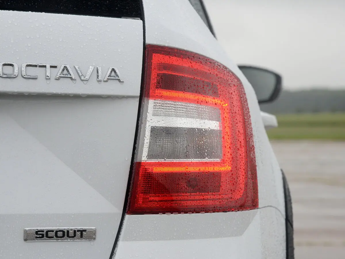 Skoda Octavia III (A7) Рестайлинг Универсал 5 дв. Scout — сүрөт 14