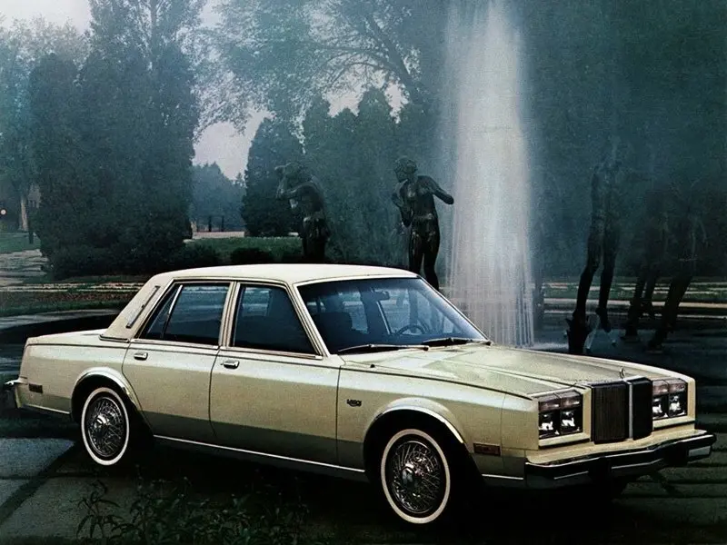 Chrysler LeBaron I Седан — сүрөт 2